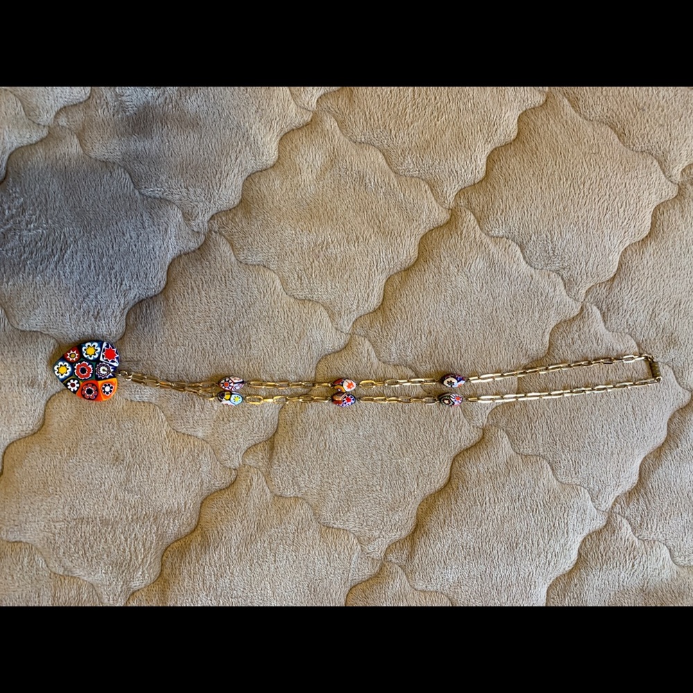 Beautiful and fun ladies fashion necklace